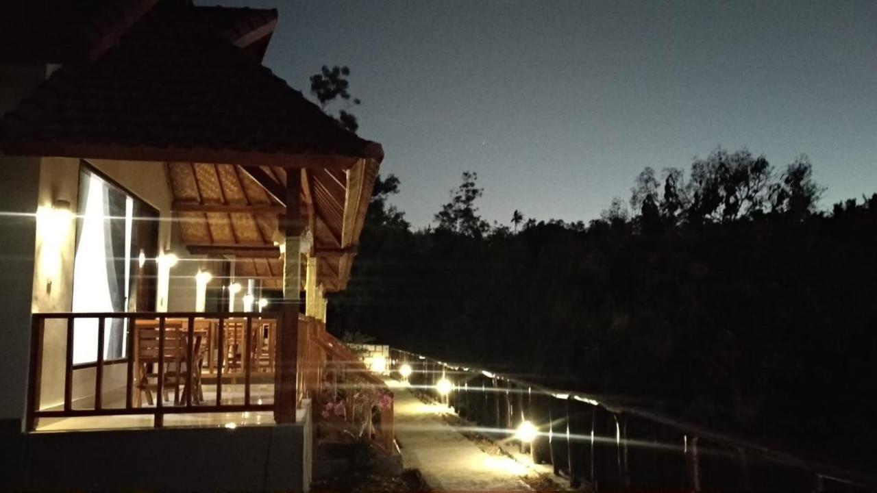 Vina Bungalow Toyapakeh Esterno foto
